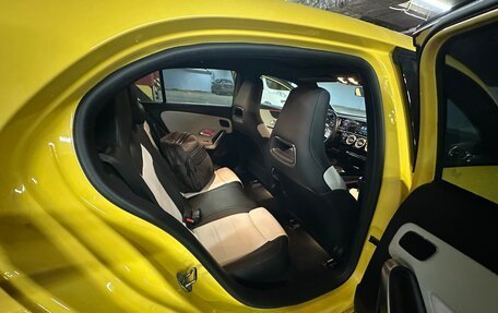 Mercedes-Benz A-Класс, 2019 год, 3 350 000 рублей, 13 фотография