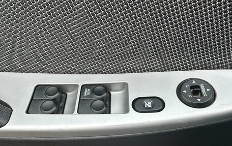 Hyundai Solaris II рестайлинг, 2012 год, 590 000 рублей, 14 фотография