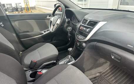 Hyundai Solaris II рестайлинг, 2012 год, 590 000 рублей, 12 фотография