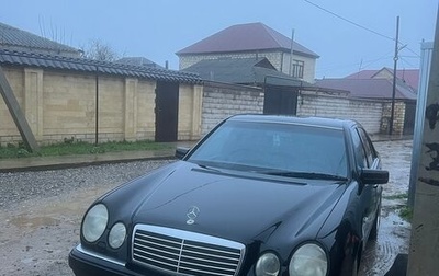 Mercedes-Benz E-Класс, 1998 год, 650 000 рублей, 1 фотография