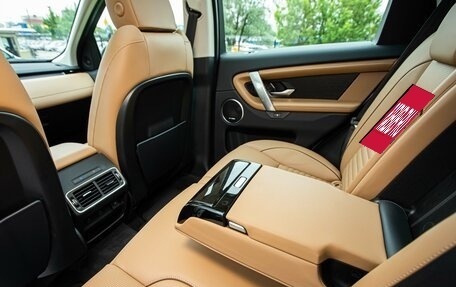 Land Rover Discovery Sport I рестайлинг, 2025 год, 5 980 000 рублей, 23 фотография