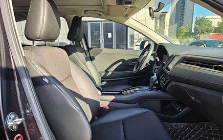 Honda Vezel, 2022 год, 1 720 000 рублей, 7 фотография