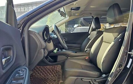 Honda Vezel, 2022 год, 1 720 000 рублей, 4 фотография