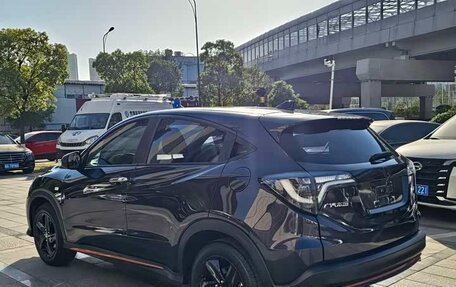 Honda Vezel, 2022 год, 1 720 000 рублей, 9 фотография