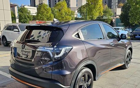 Honda Vezel, 2022 год, 1 720 000 рублей, 10 фотография