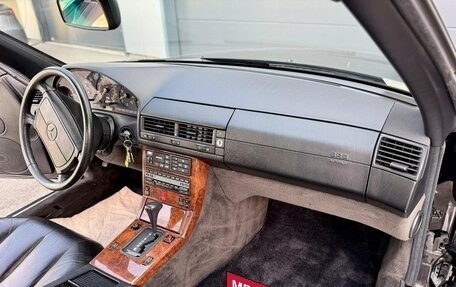 Mercedes-Benz SL-Класс, 1991 год, 8 550 000 рублей, 14 фотография