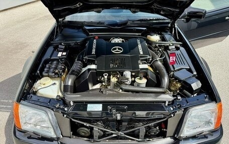 Mercedes-Benz SL-Класс, 1991 год, 8 550 000 рублей, 18 фотография