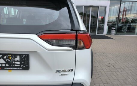 Toyota RAV4, 2025 год, 4 420 000 рублей, 11 фотография