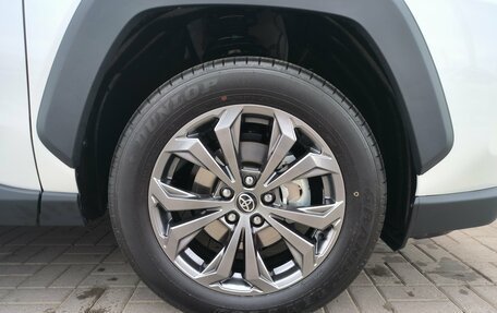 Toyota RAV4, 2025 год, 4 420 000 рублей, 10 фотография