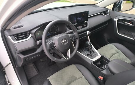 Toyota RAV4, 2025 год, 4 420 000 рублей, 25 фотография