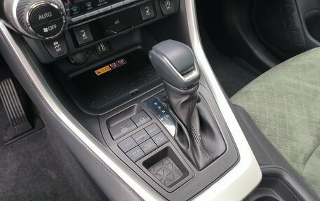 Toyota RAV4, 2025 год, 4 420 000 рублей, 20 фотография