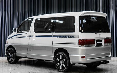 Toyota Regius, 2000 год, 999 000 рублей, 2 фотография