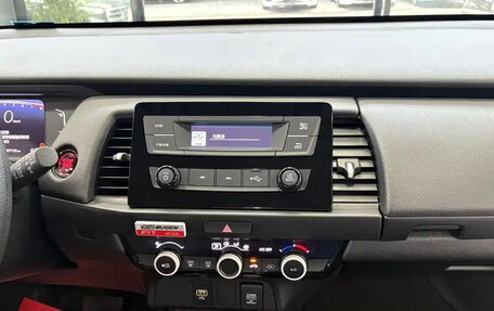 Honda Fit, 2022 год, 1 300 000 рублей, 13 фотография