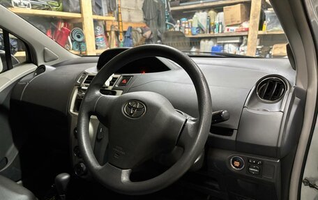 Toyota Vitz, 2009 год, 720 000 рублей, 3 фотография