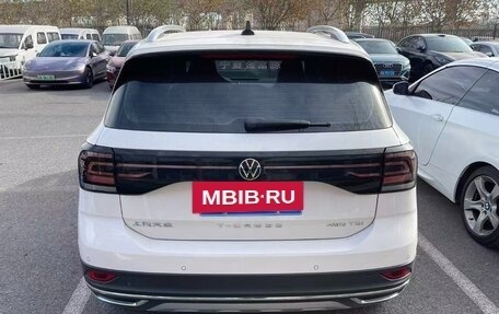 Volkswagen T-Cross I, 2022 год, 1 800 000 рублей, 5 фотография