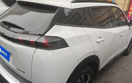 Peugeot 2008 II, 2023 год, 1 190 000 рублей, 4 фотография