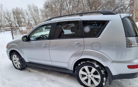 Mitsubishi Outlander III рестайлинг 3, 2011 год, 1 650 000 рублей, 3 фотография