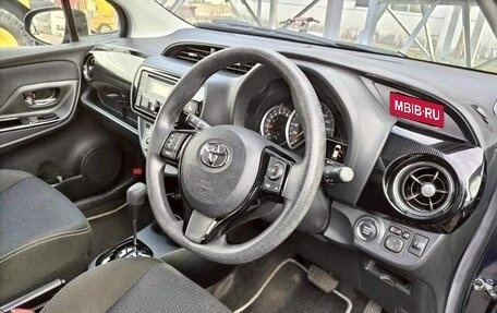 Toyota Vitz, 2018 год, 890 003 рублей, 8 фотография