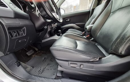 Mitsubishi Outlander III рестайлинг 3, 2011 год, 1 650 000 рублей, 11 фотография