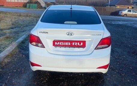 Hyundai Solaris II рестайлинг, 2015 год, 660 000 рублей, 7 фотография