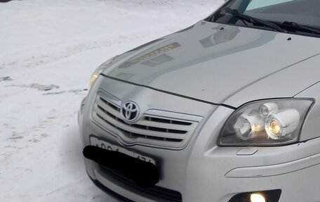Toyota Avensis III рестайлинг, 2006 год, 500 000 рублей, 5 фотография