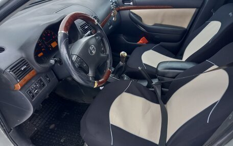 Toyota Avensis III рестайлинг, 2006 год, 500 000 рублей, 7 фотография