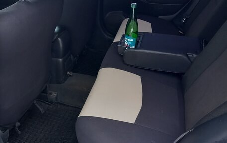 Toyota Avensis III рестайлинг, 2006 год, 500 000 рублей, 10 фотография