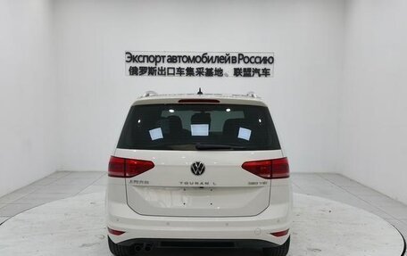 Volkswagen Touran III, 2022 год, 1 720 000 рублей, 5 фотография