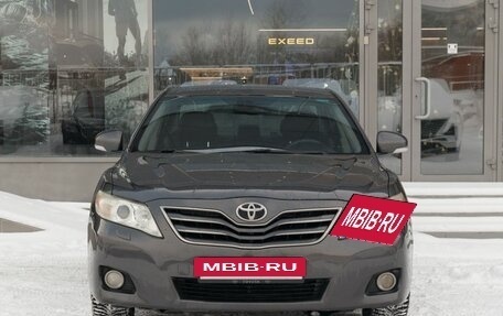 Toyota Camry, 2011 год, 1 350 000 рублей, 2 фотография