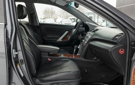 Toyota Camry, 2011 год, 1 350 000 рублей, 20 фотография