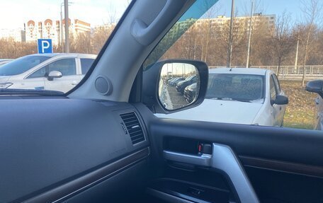 Toyota Land Cruiser 200, 2020 год, 6 750 000 рублей, 7 фотография