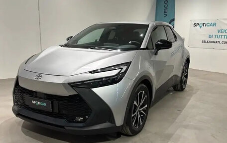 Toyota C-HR, 2025 год, 4 200 000 рублей, 3 фотография