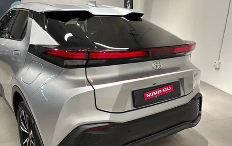 Toyota C-HR, 2025 год, 4 200 000 рублей, 5 фотография