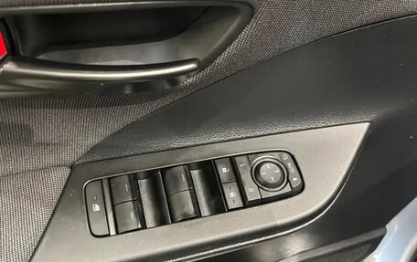 Toyota C-HR, 2025 год, 4 200 000 рублей, 18 фотография