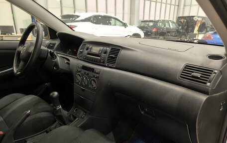 Toyota Corolla, 2005 год, 550 000 рублей, 13 фотография