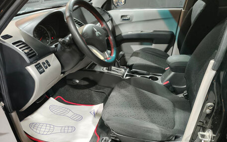 Mitsubishi L200 IV рестайлинг, 2012 год, 1 300 000 рублей, 7 фотография