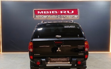 Mitsubishi L200 IV рестайлинг, 2012 год, 1 300 000 рублей, 3 фотография