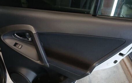 Toyota RAV4, 2011 год, 1 138 000 рублей, 19 фотография