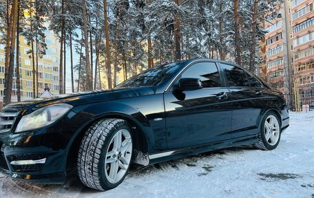 Mercedes-Benz C-Класс, 2011 год, 1 700 000 рублей, 4 фотография