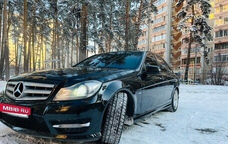 Mercedes-Benz C-Класс, 2011 год, 1 700 000 рублей, 3 фотография