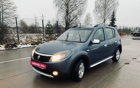 Renault Sandero I, 2013 год, 565 000 рублей, 2 фотография