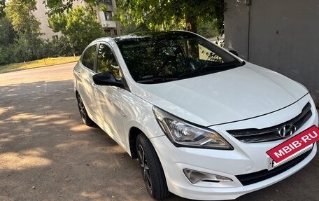 Hyundai Solaris II рестайлинг, 2013 год, 650 000 рублей, 5 фотография