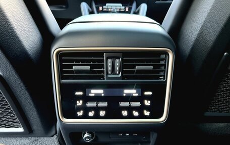 Porsche Cayenne III, 2023 год, 15 670 000 рублей, 39 фотография