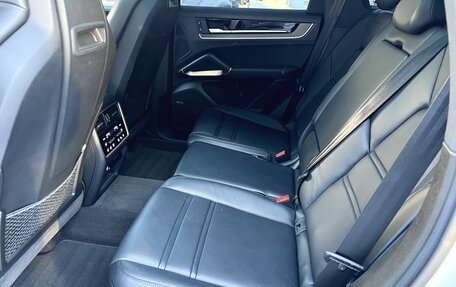 Porsche Cayenne III, 2023 год, 15 670 000 рублей, 38 фотография