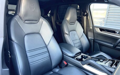 Porsche Cayenne III, 2023 год, 15 670 000 рублей, 36 фотография