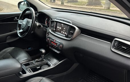 KIA Sorento III Prime рестайлинг, 2018 год, 2 600 000 рублей, 8 фотография