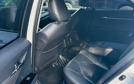 Toyota Camry, 2019 год, 1 700 000 рублей, 7 фотография