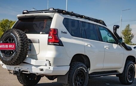 Toyota Land Cruiser Prado 150 рестайлинг 2, 2022 год, 8 200 000 рублей, 3 фотография