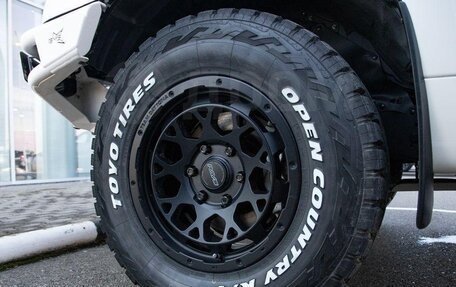 Toyota Land Cruiser Prado 150 рестайлинг 2, 2022 год, 8 200 000 рублей, 5 фотография