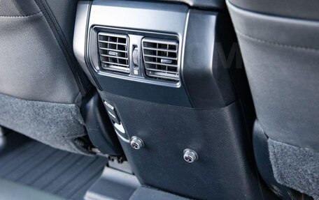 Toyota Land Cruiser Prado 150 рестайлинг 2, 2022 год, 8 200 000 рублей, 17 фотография